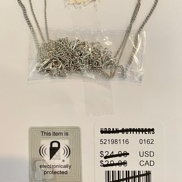 URBAN OUTFITTERS 3-Layer Bohemian Silver Necklace - Picture 3 of 4